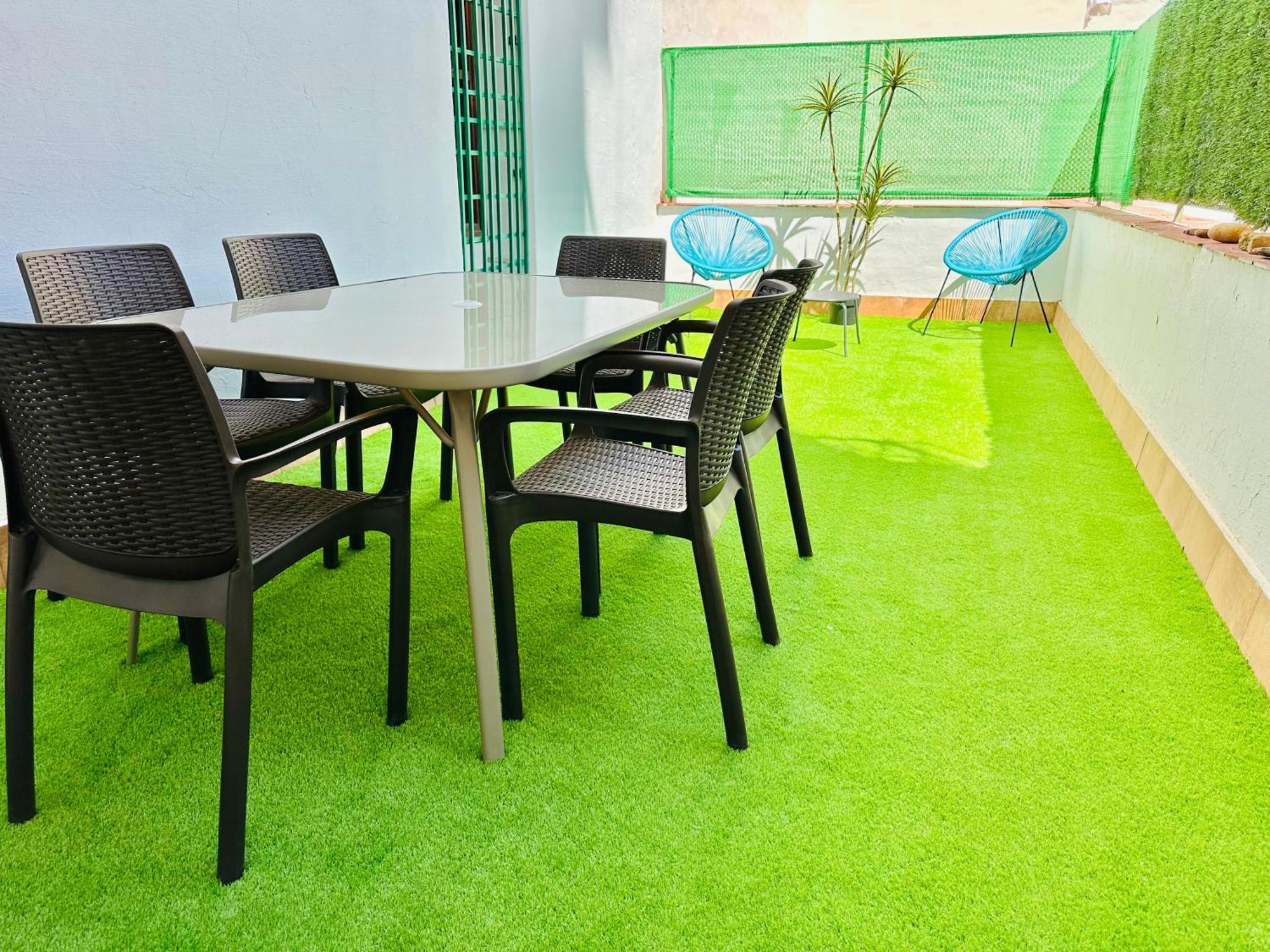 La Ibiza Del Pilar Apartment Zaragoza Bagian luar foto