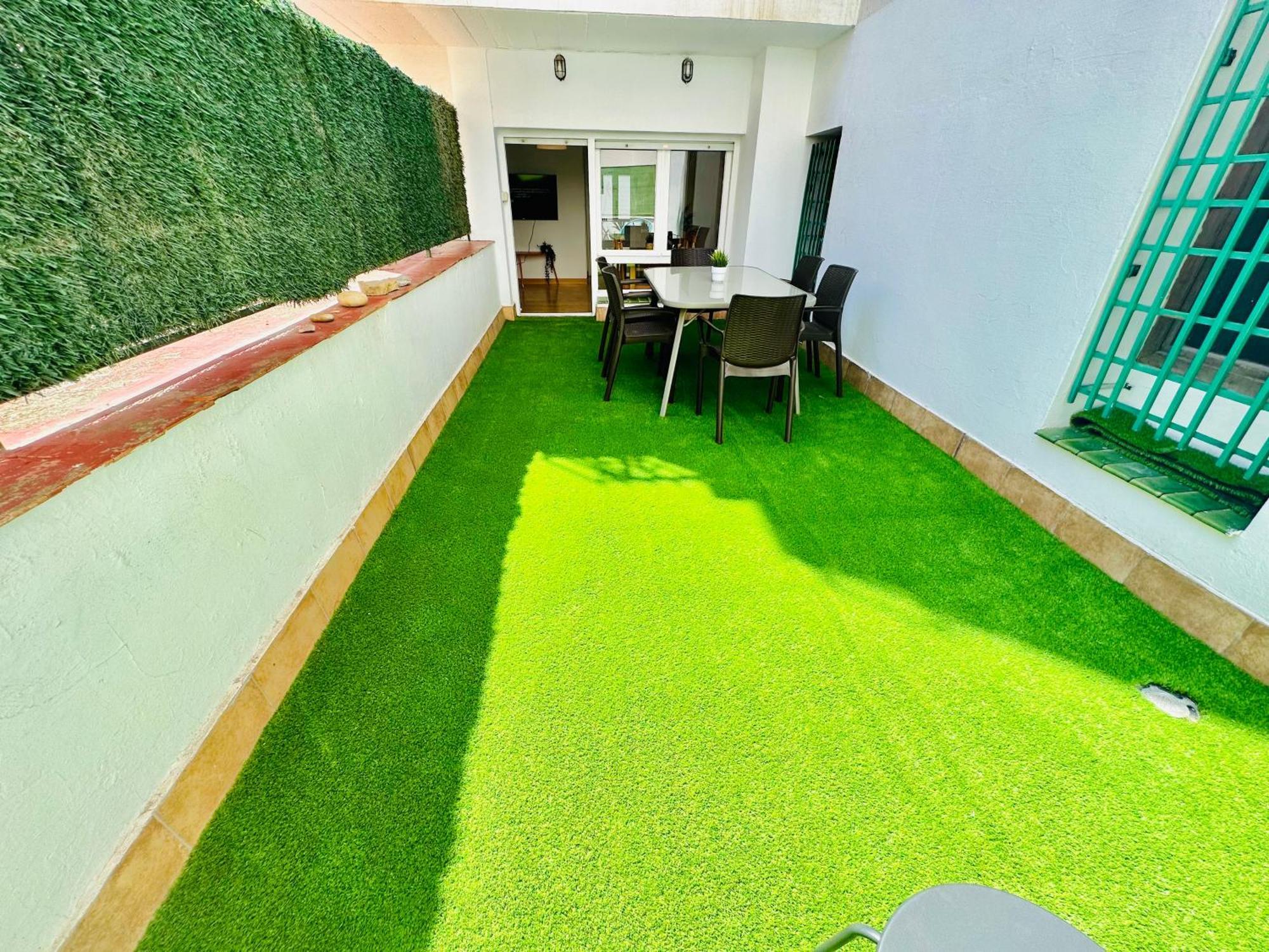 La Ibiza Del Pilar Apartment Zaragoza Bagian luar foto